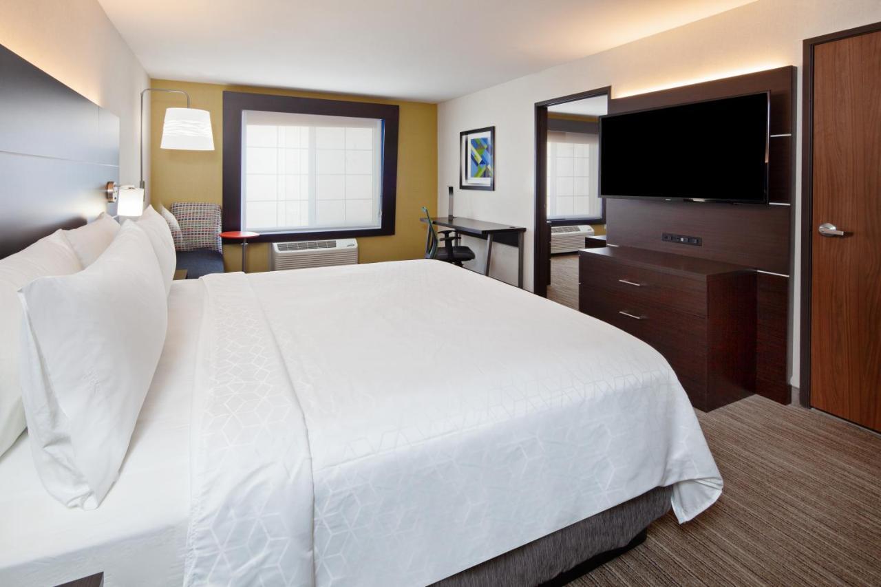 Holiday Inn Express & Suites Oakland - Airport By Ihg Esterno foto