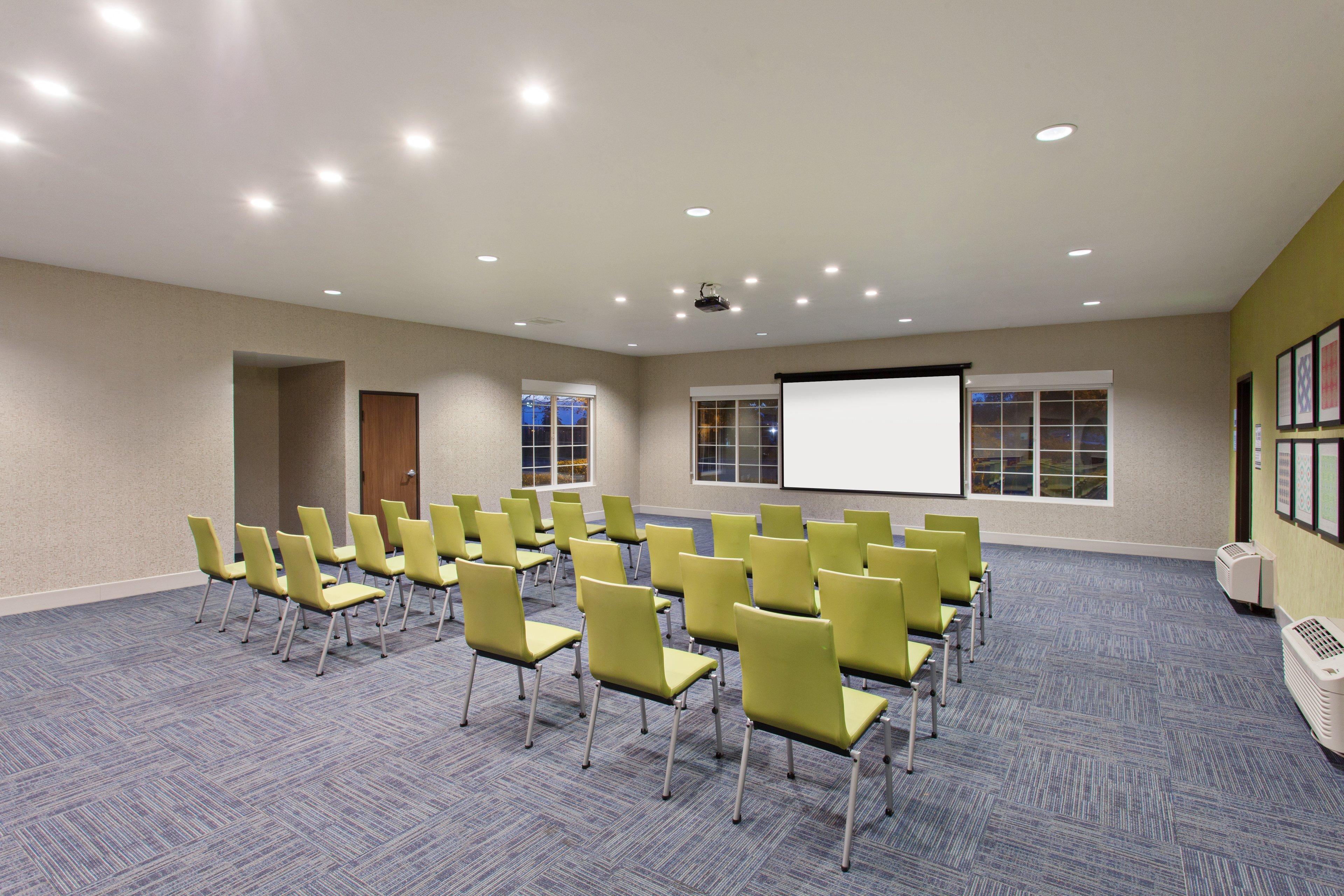 Holiday Inn Express & Suites Oakland - Airport By Ihg Esterno foto