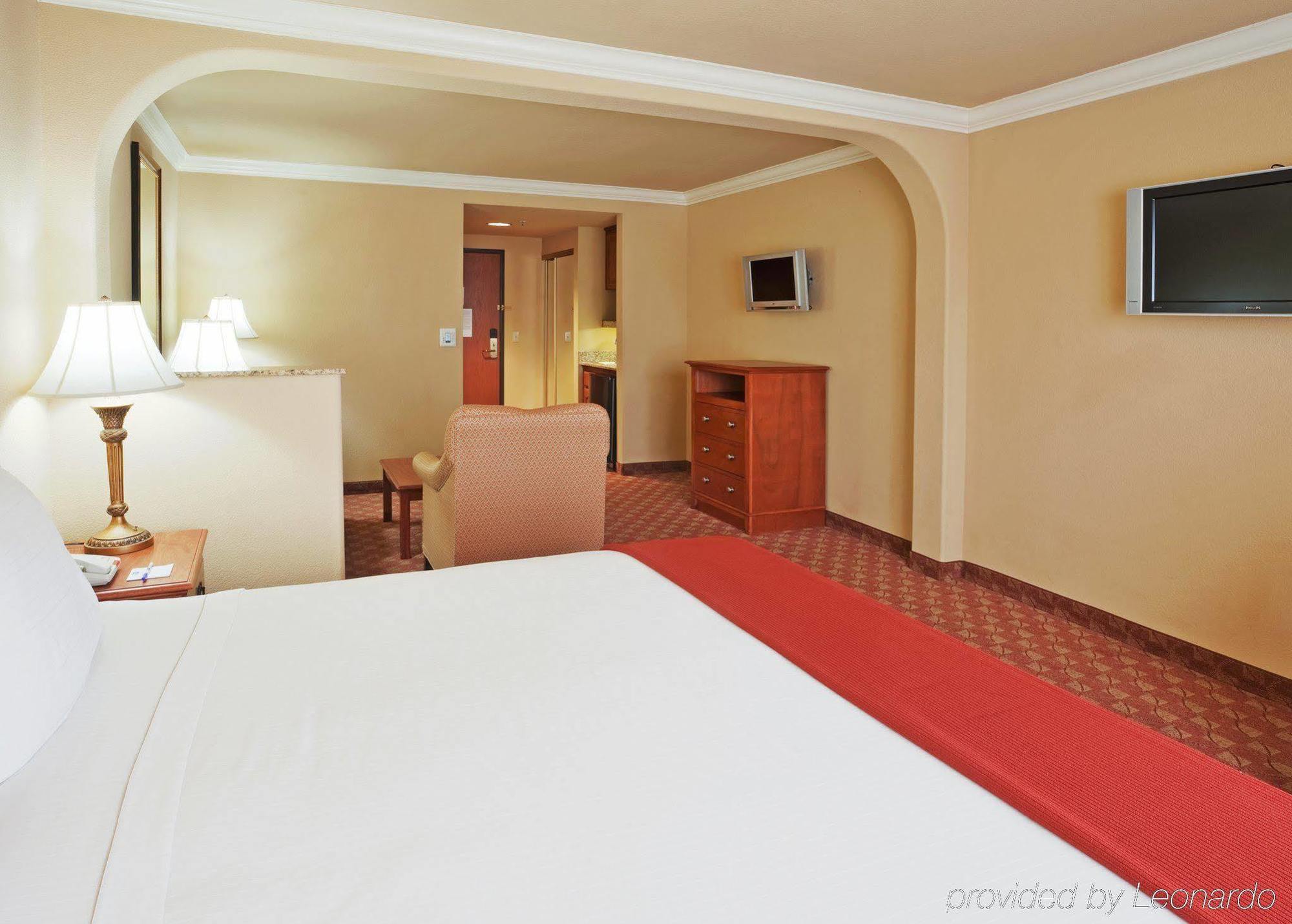 Holiday Inn Express & Suites Oakland - Airport By Ihg Camera foto