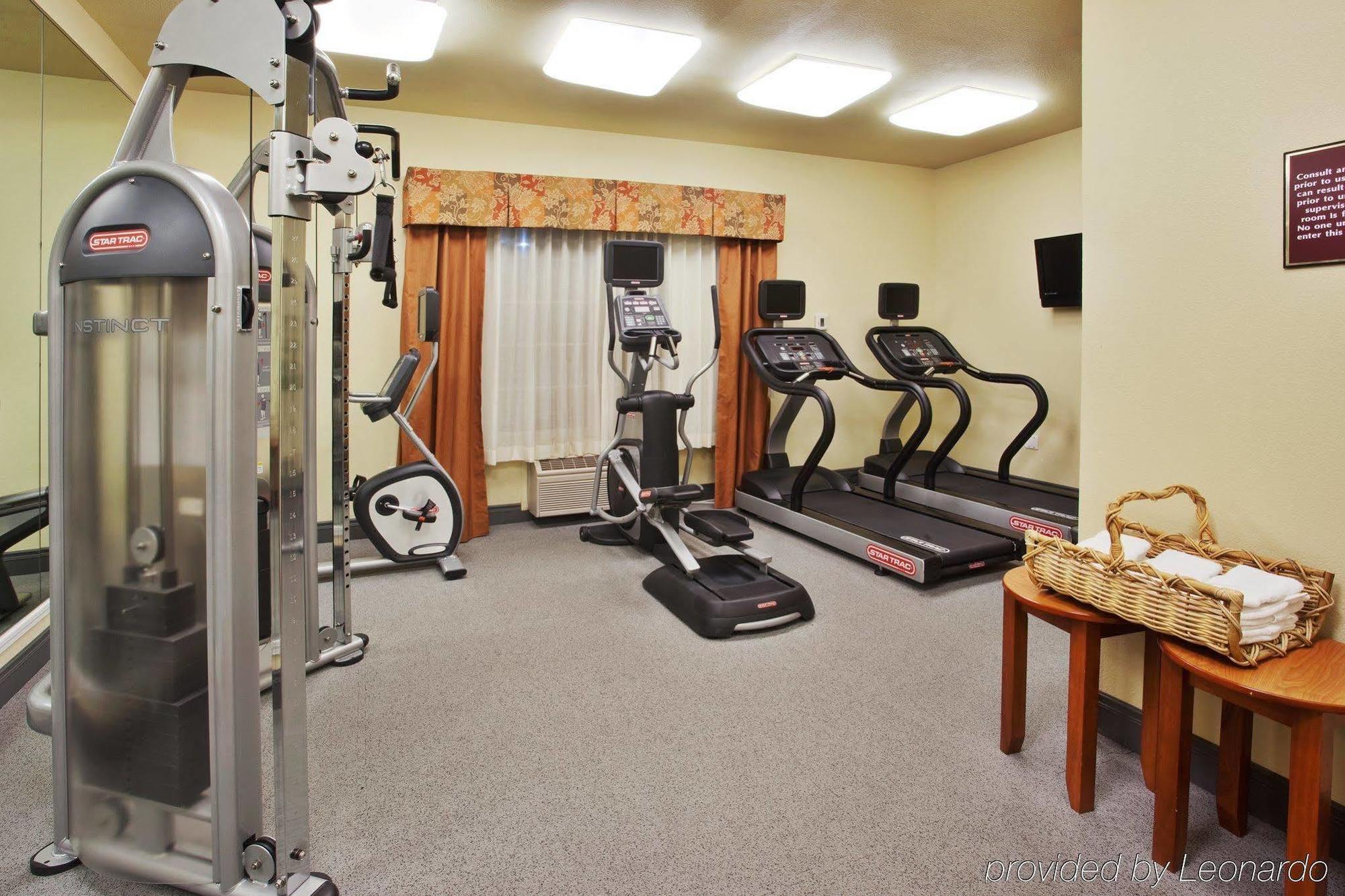 Holiday Inn Express & Suites Oakland - Airport By Ihg Esterno foto