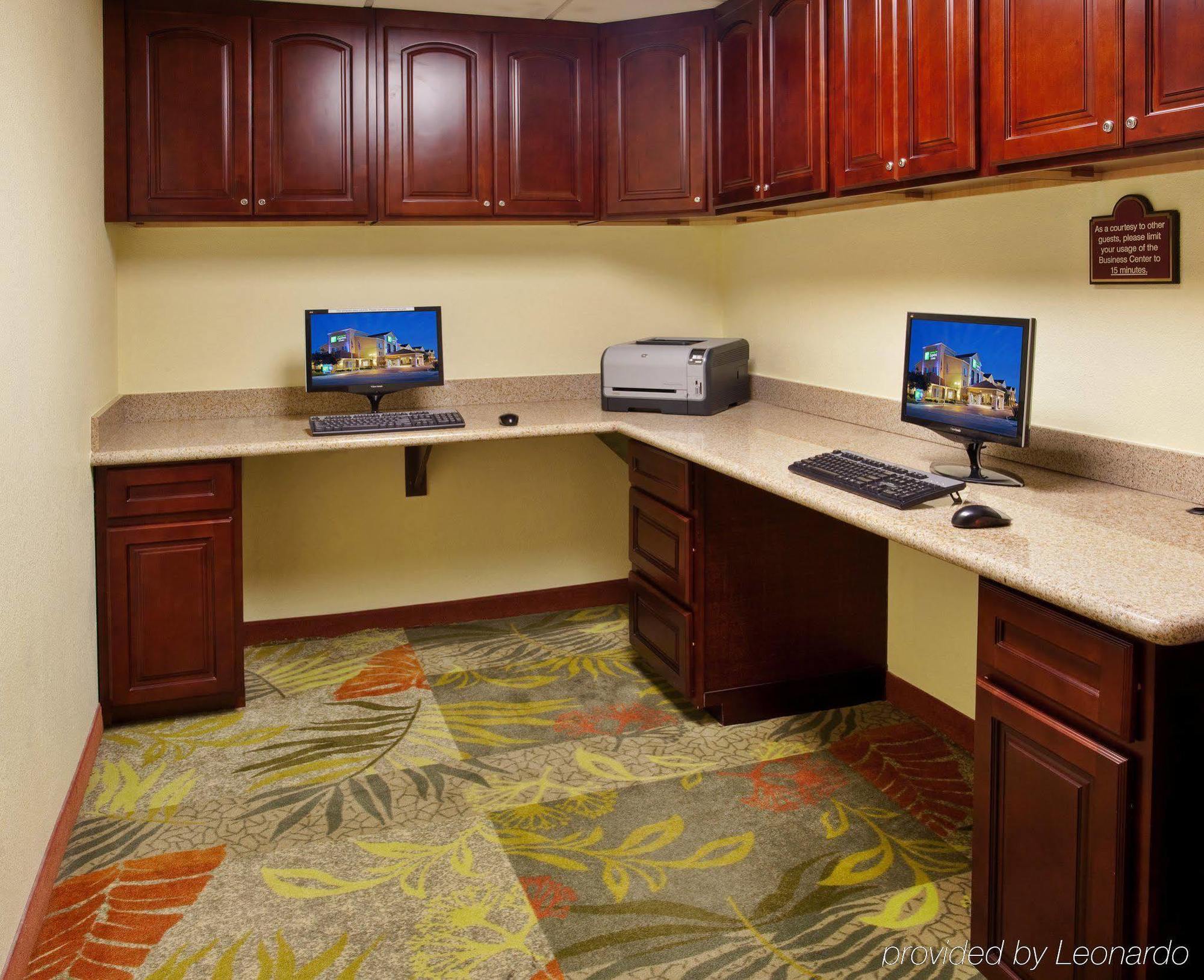 Holiday Inn Express & Suites Oakland - Airport By Ihg Esterno foto